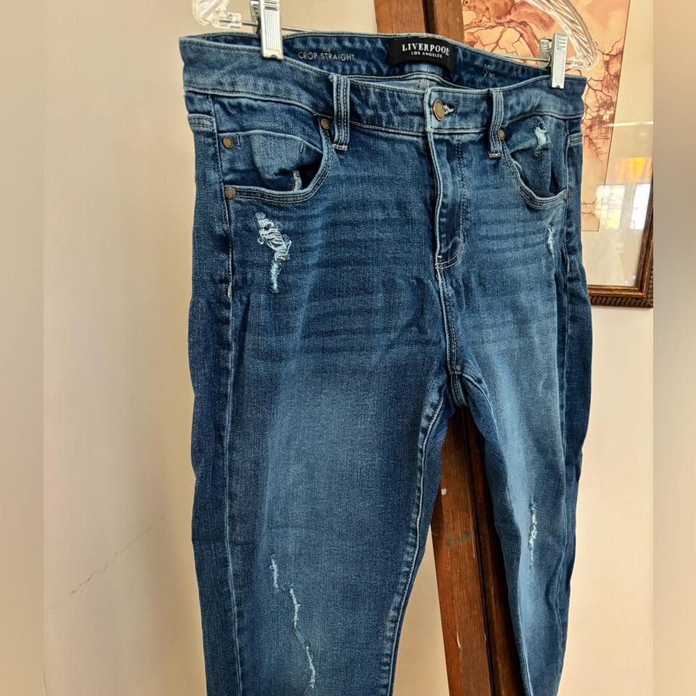 Liverpool Los Angeles Women’s Blue Denim Stretchy Crop Jeans Size 10 (30W) - Picture 2 of 9